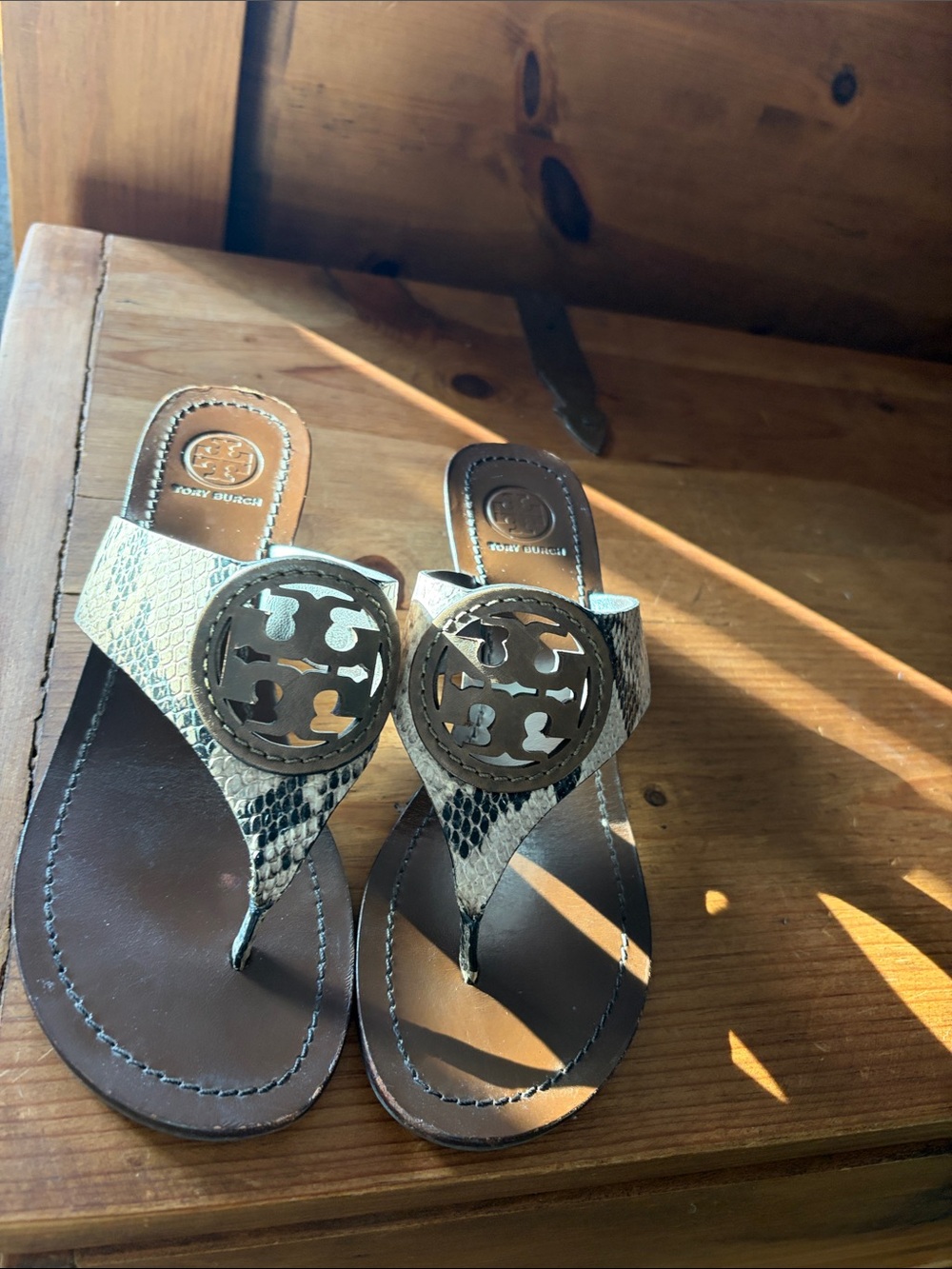 Tory Burch Snake-Print Logo Thong Sandals in Beige and Black